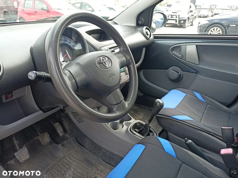 Toyota Aygo - 8