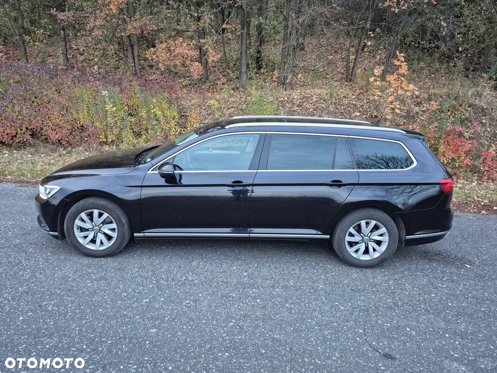 Volkswagen Passat 2.0 TDI SCR BlueMotion Technology 4Motion Trendline - 3