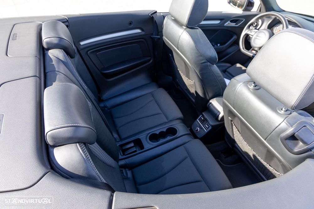 Audi A3 Cabrio 1.6 TDi S-line - 16