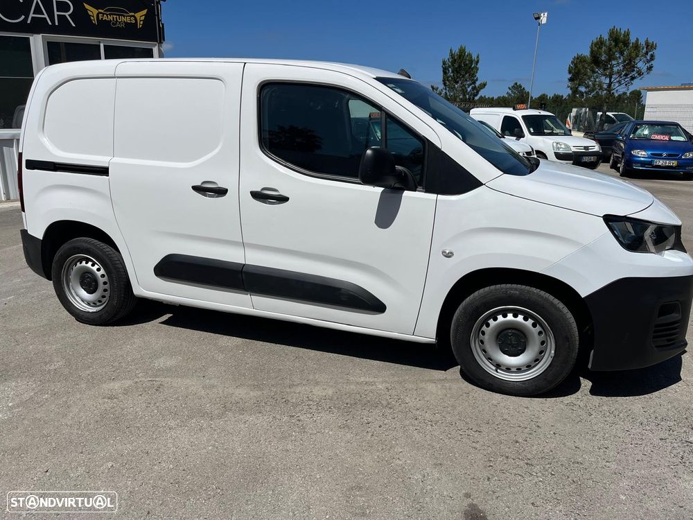 Peugeot PARTNER / 3 lUGARES - 9