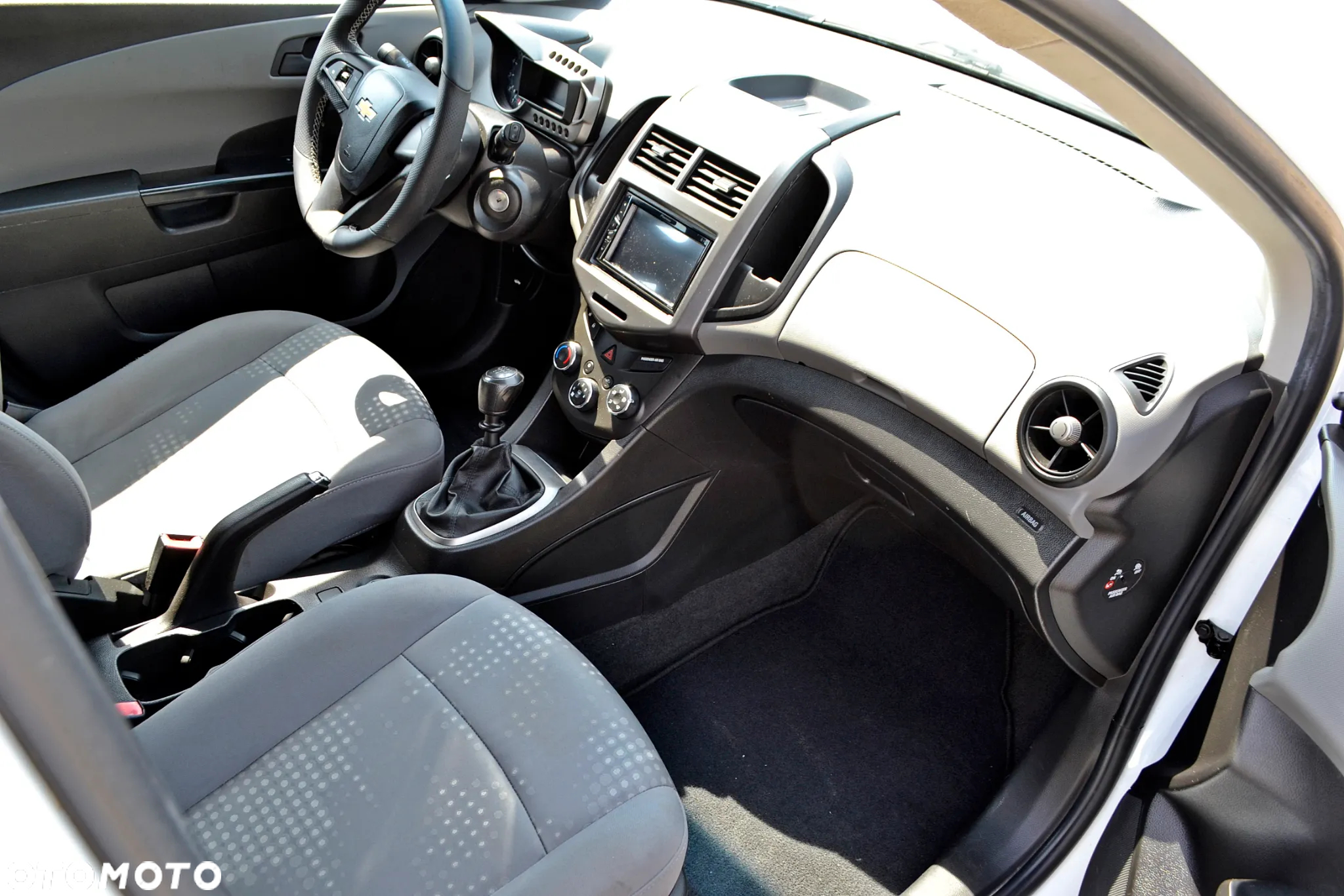 Chevrolet Aveo 1.2 LS - 12