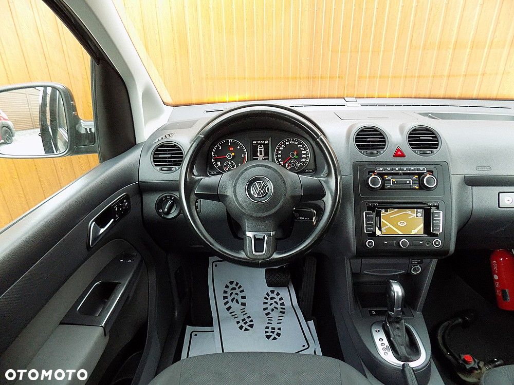 Volkswagen Caddy Maxi Comfortline DSG - 12