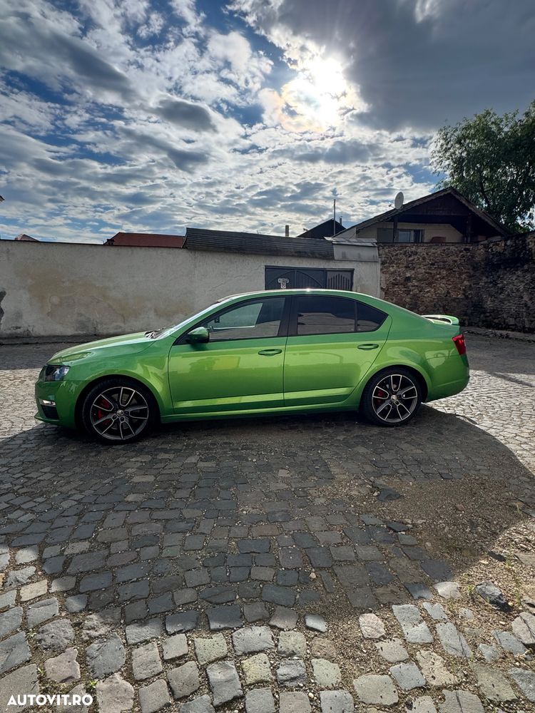 Skoda Octavia 2.0 TSI RS - 5