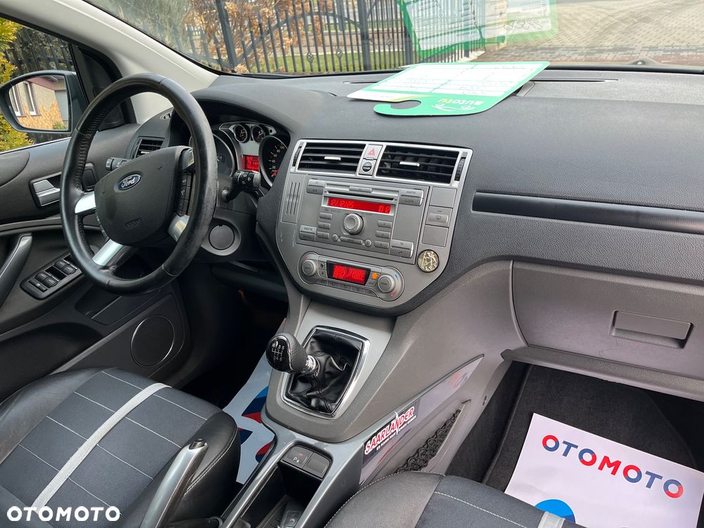 Ford Kuga 2.0 TDCi 2x4 Titanium - 6