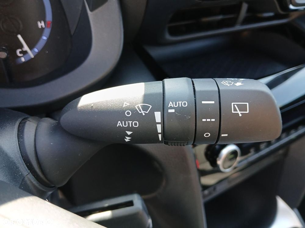 Toyota Yaris Cross Hybrid 1.5 Comfort - 24