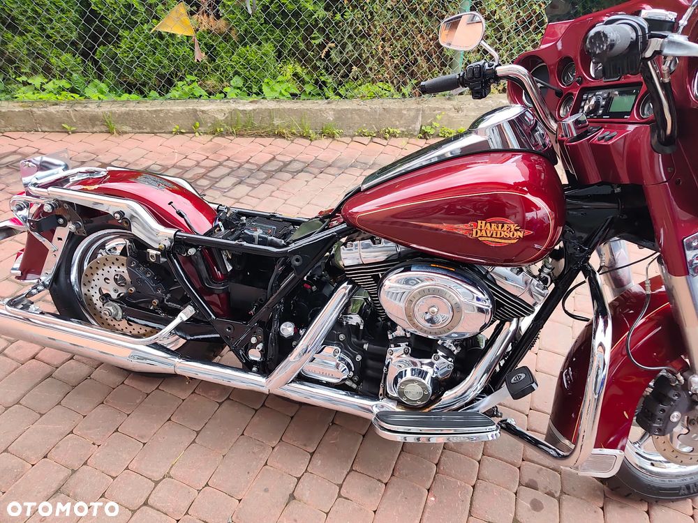 Harley-Davidson FLHTCU Ultra - 19