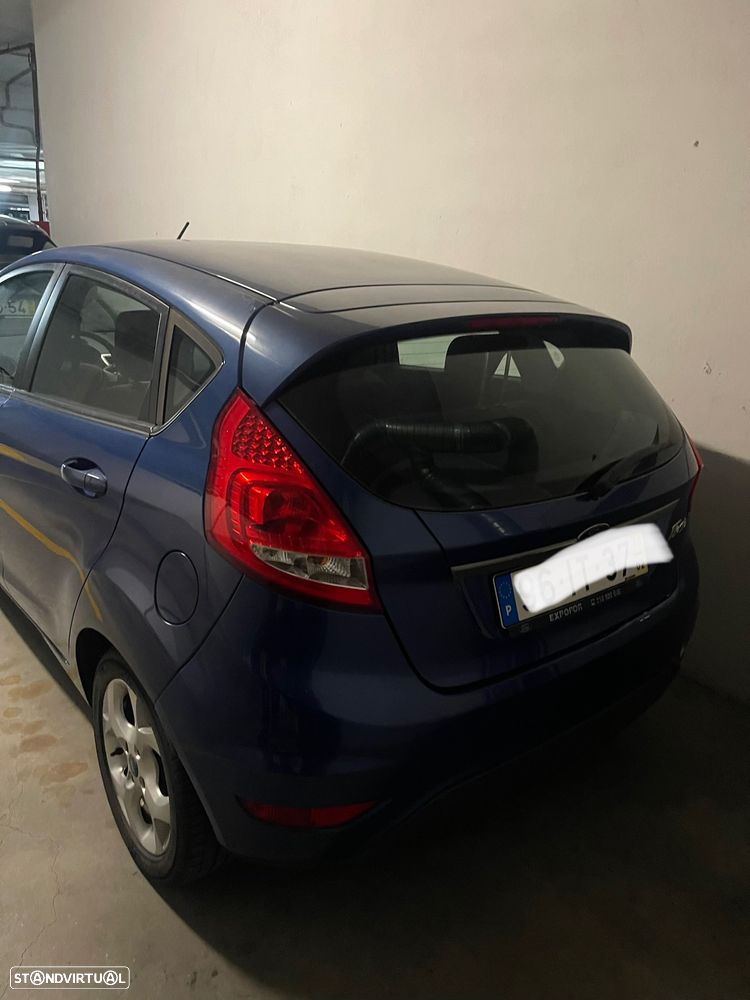 Ford Fiesta - 11