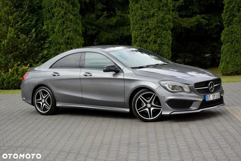 Mercedes-Benz CLA 200 7G-DCT AMG Line - 10