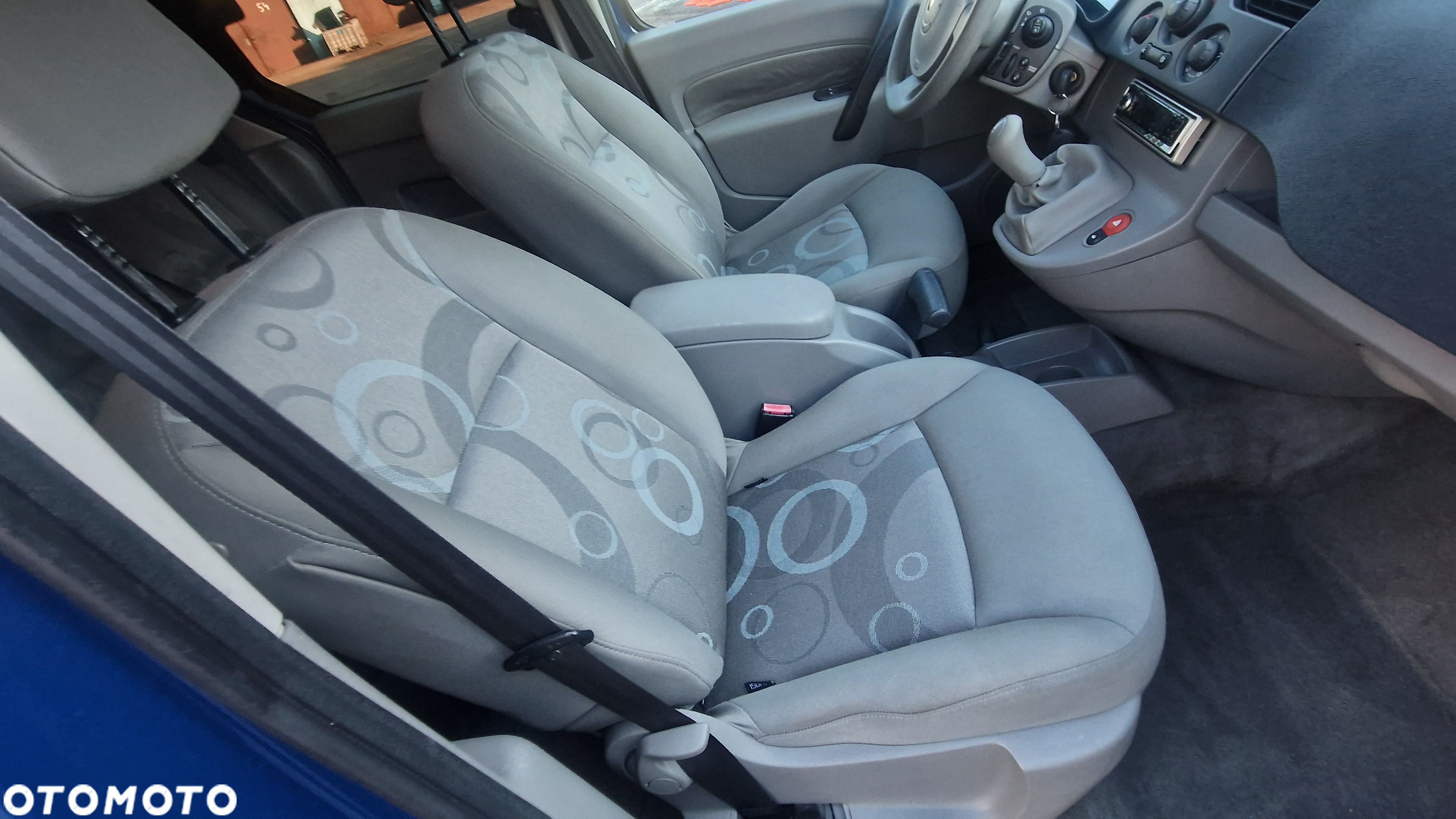 Renault Kangoo 1.6 8V 90 Happy Family - 17