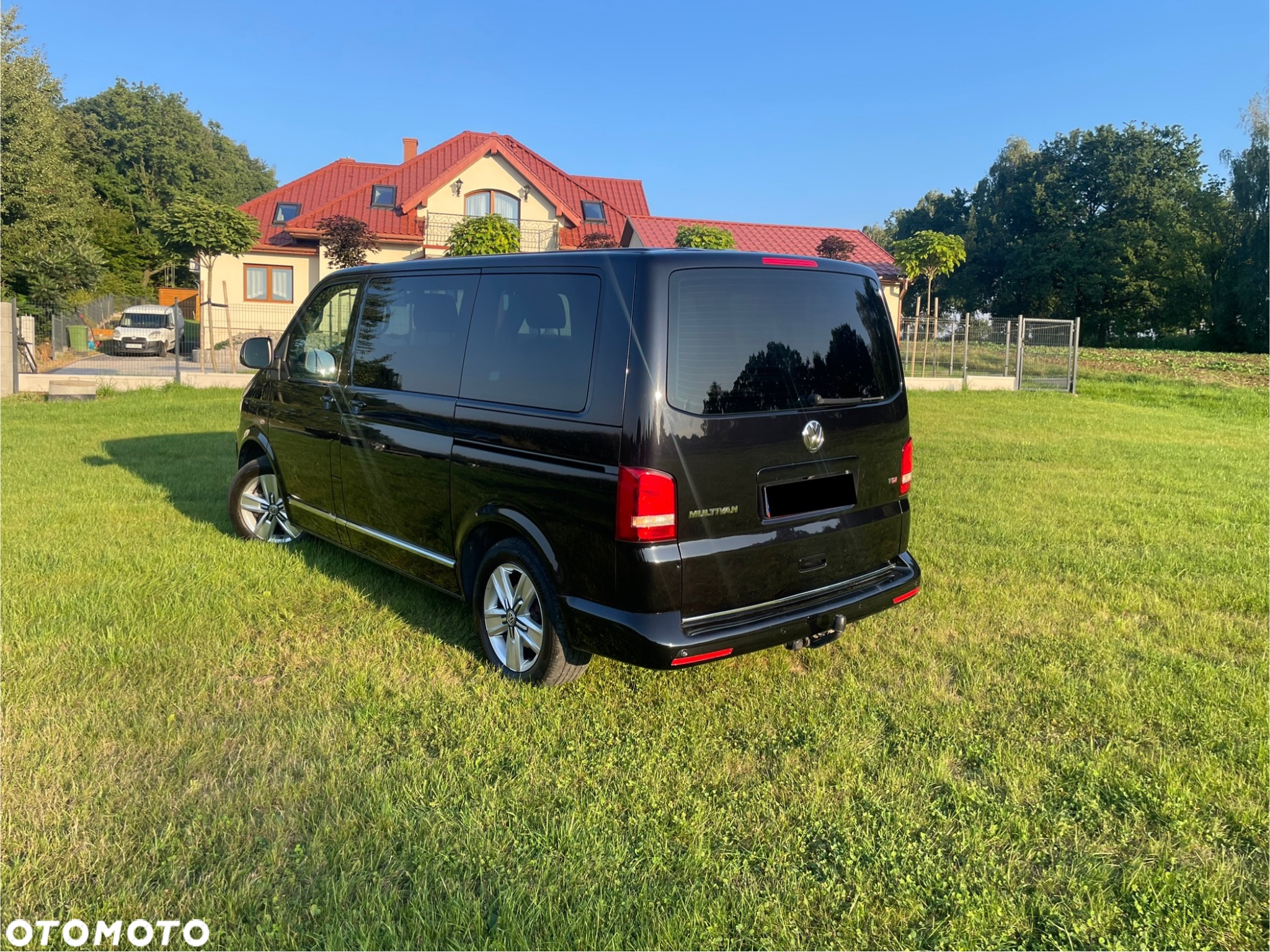 Volkswagen Multivan - 22