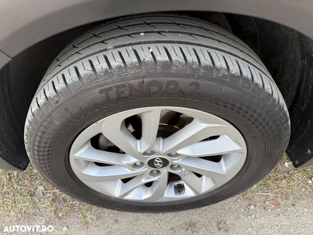 Hyundai Tucson blue 1.7 CRDi 2WD Style - 14