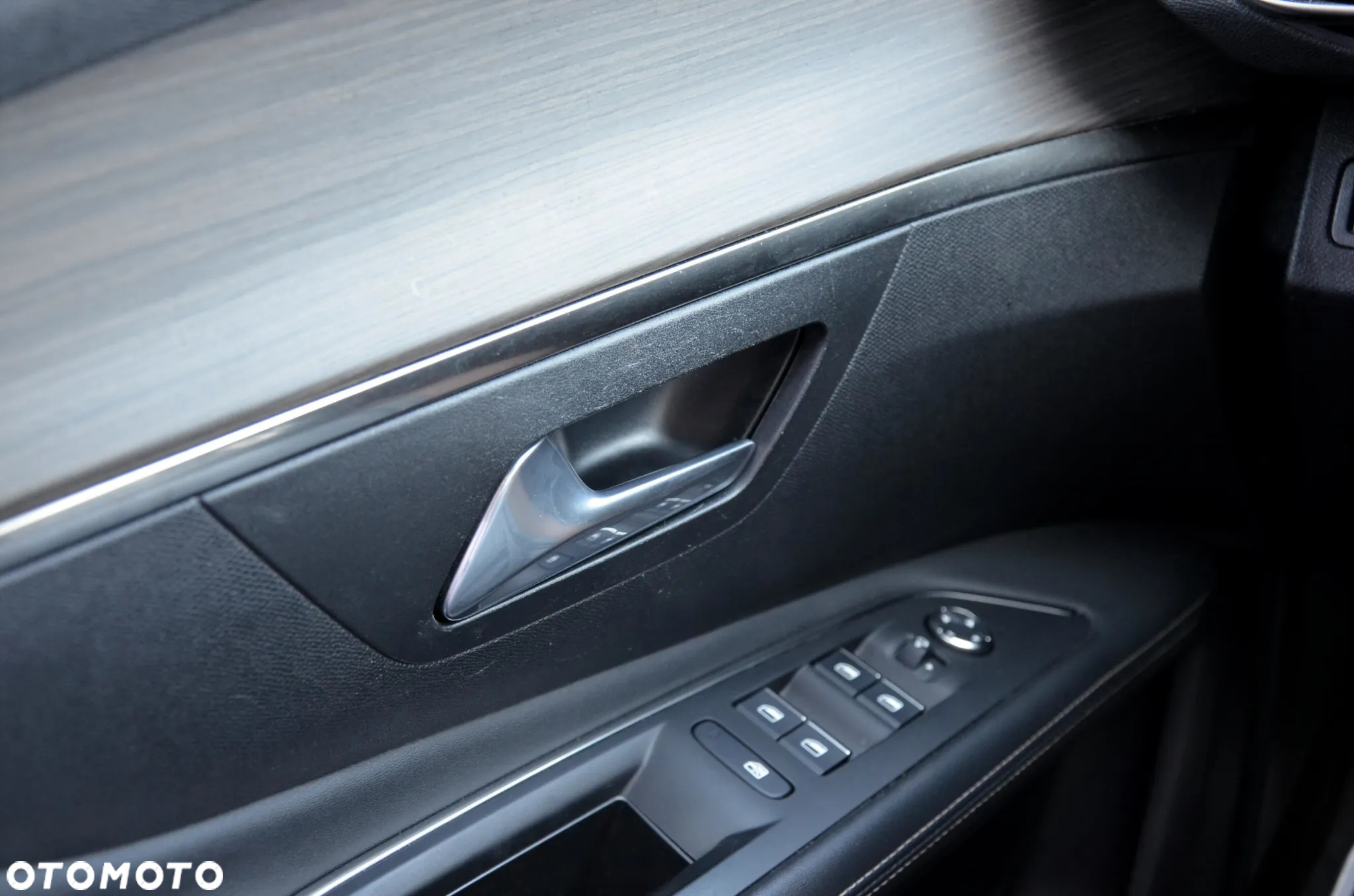 Peugeot 3008 1.6 PureTech Hybrid PHEV Allure Pack S&S EAT8 - 21