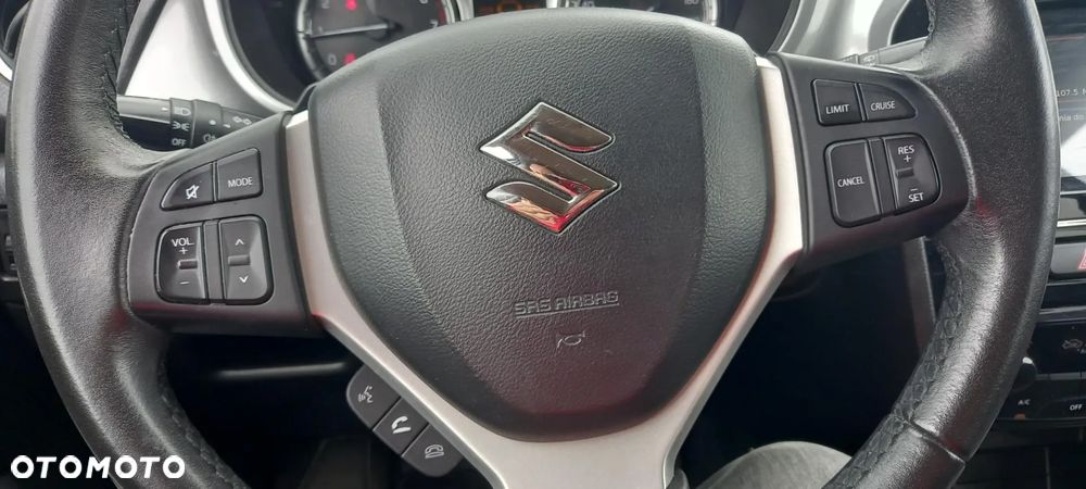 Suzuki Vitara 1.6 Comfort 2WD - 18