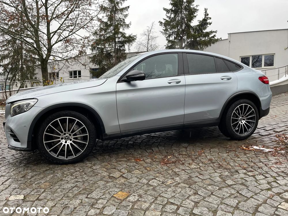 Mercedes-Benz GLC 250 4Matic 9G-TRONIC AMG Line - 4