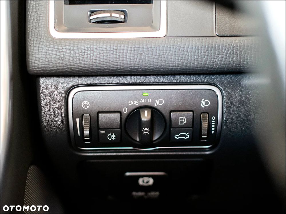 Volvo XC 60 - 28