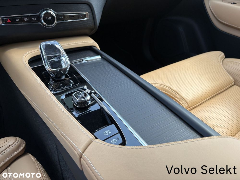 Volvo XC 90 - 15
