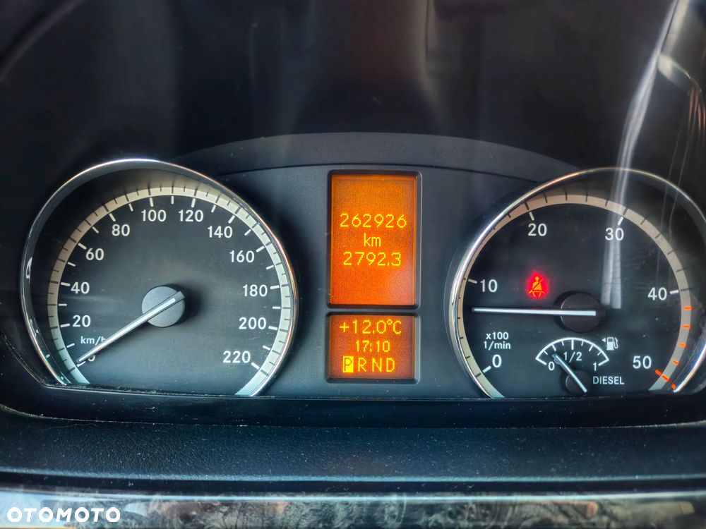 Mercedes-Benz Viano - 22