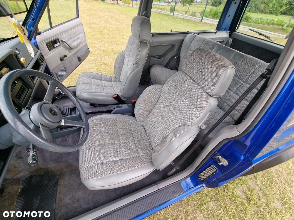 Jeep Cherokee 2.5 - 14