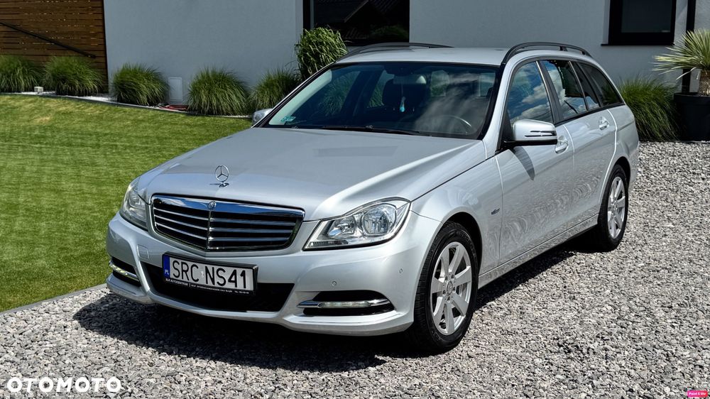 Mercedes-Benz Klasa C 180 CGI BlueEFFICIENCY Elegance - 29