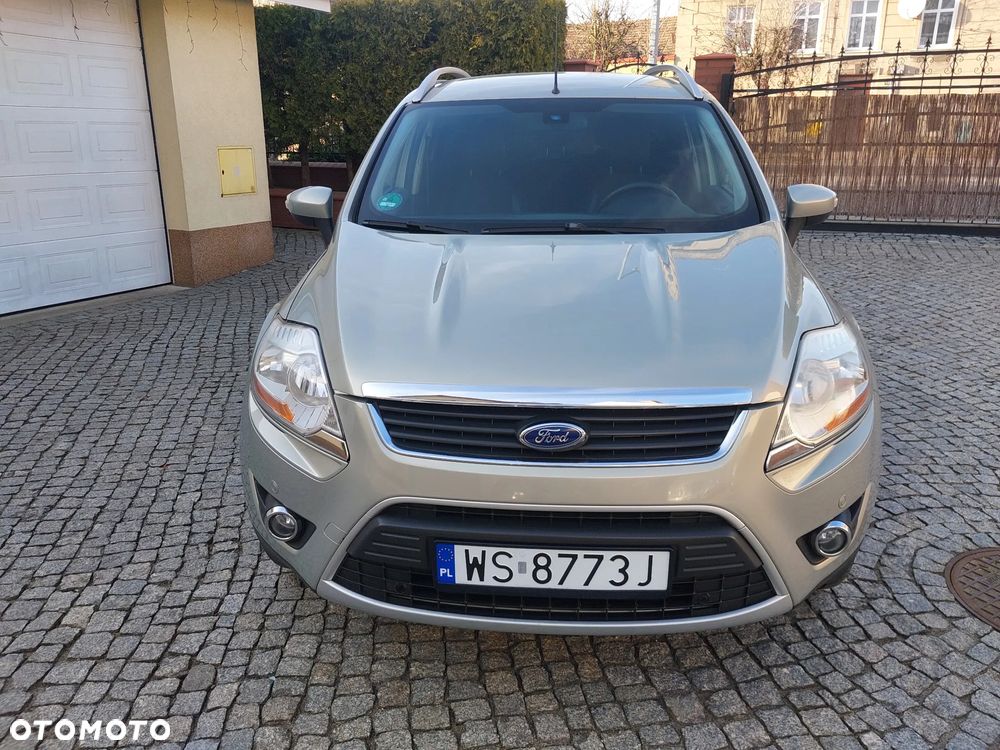 Ford Kuga 2.0 TDCi 2x4 Titanium - 11