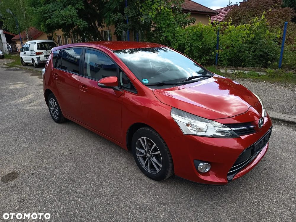 Toyota Verso 1.8 Travel - 1