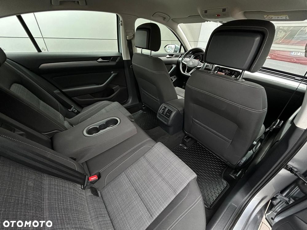 Volkswagen Passat 2.0 TDI EVO Business - 10