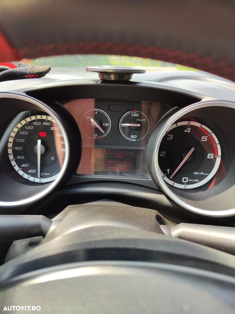 Alfa Romeo Giulietta 2.0 Mjet Distinctive - 35