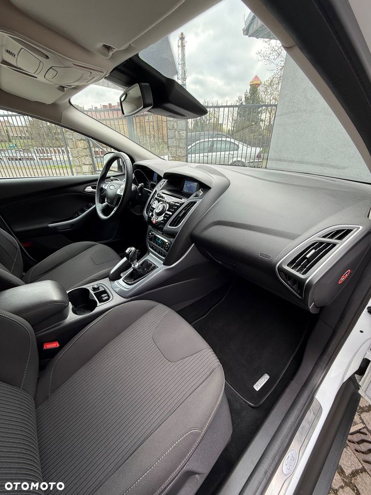 Ford Focus 1.6 TDCi DPF Start-Stopp-System Titanium - 22