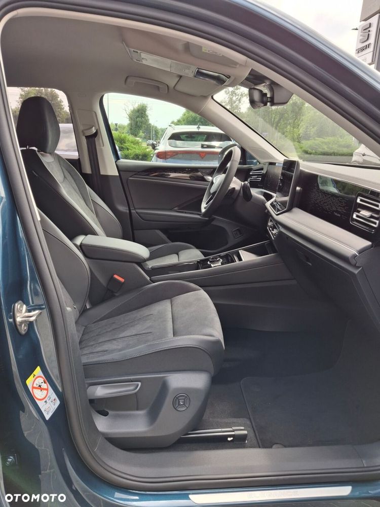 Volkswagen Tiguan 1.5 eHybrid PHEV 150kW Elegance DSG - 23