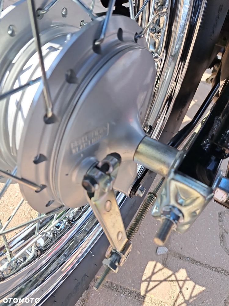 Suzuki Intruder - 26