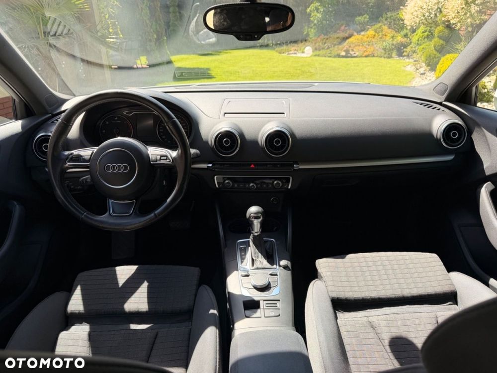 Audi A3 Sportback - 16