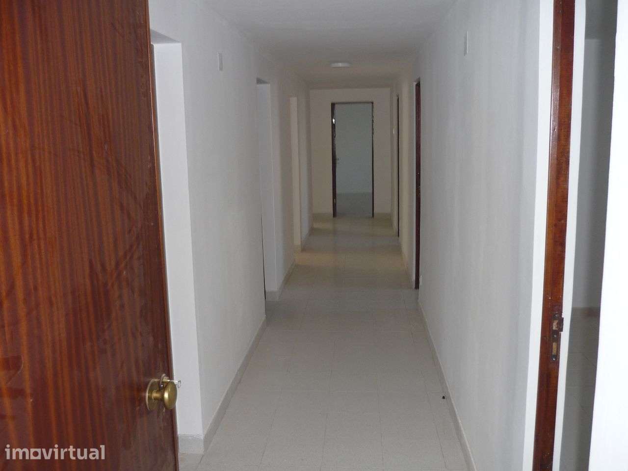Arrendamento: Apartamento T4 em S.Martinho do Porto, 100m da Praia - Grande imagem: 3/13