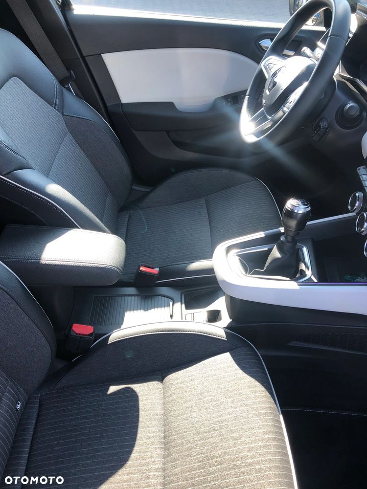 Renault Clio 1.0 TCe Techno - 28