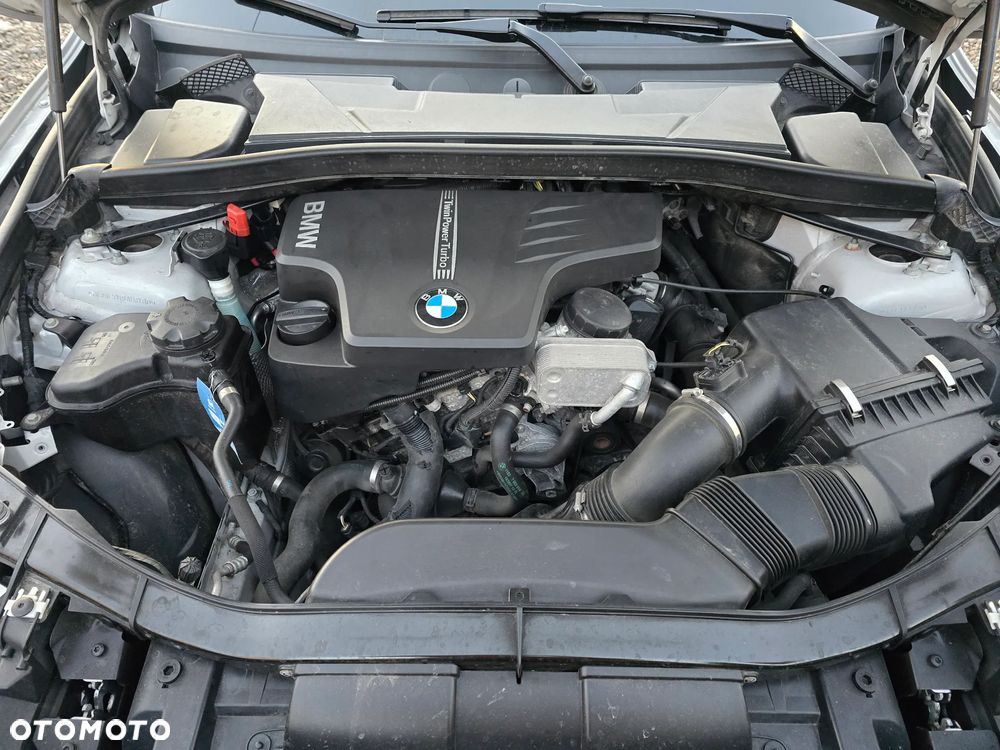 BMW X1 sDrive20i xLine - 13