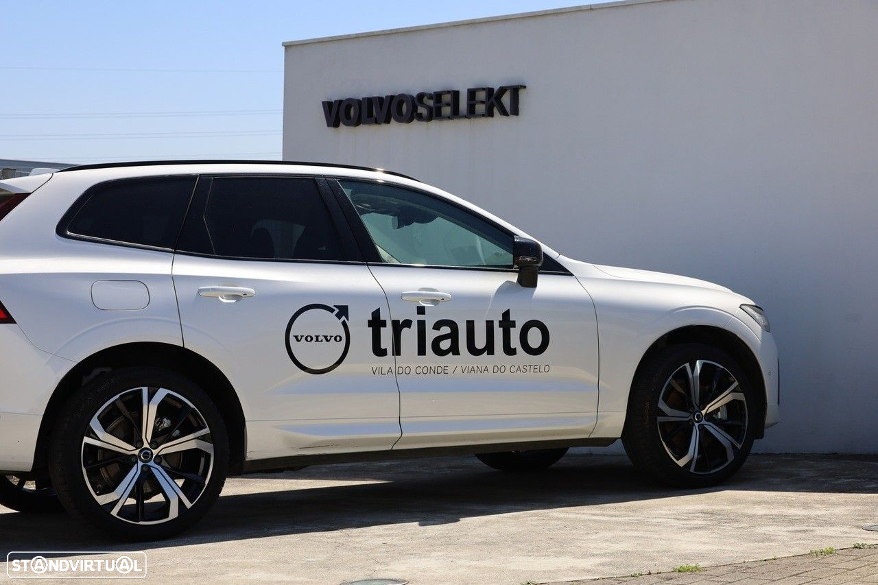Volvo XC 60 2.0 T6 PHEV Ultimate Dark AWD - 22