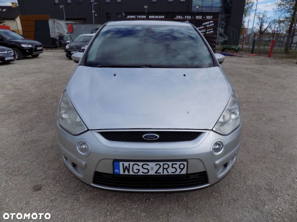 Ford S-Max - 21