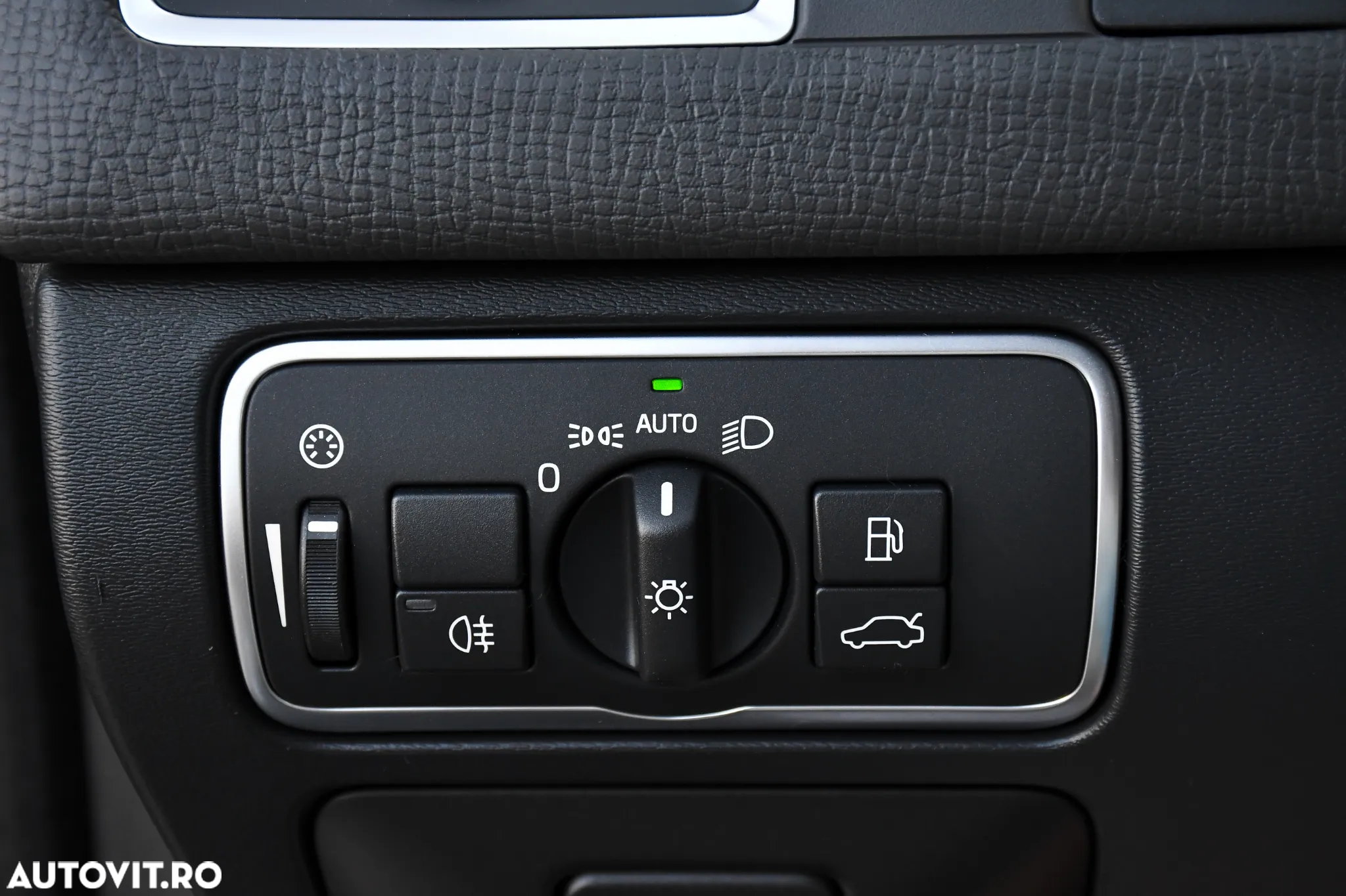 Volvo XC 60 D4 AWD Geartronic Summum - 20