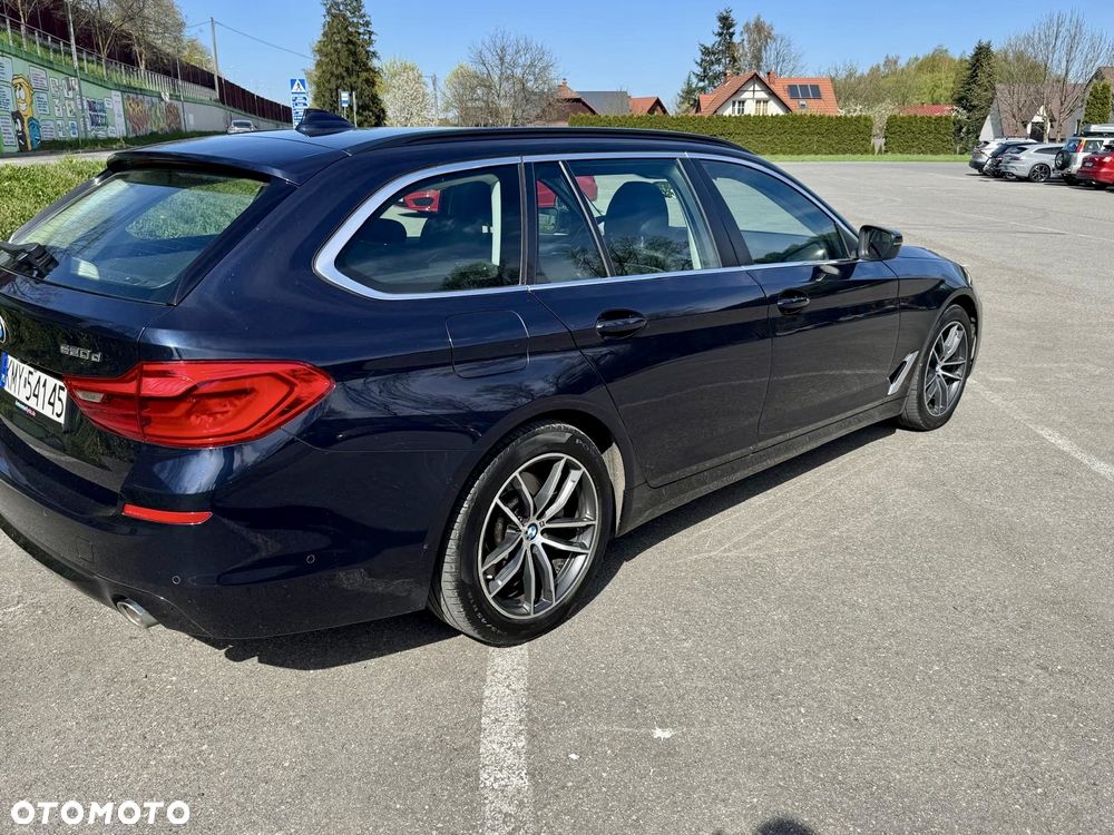 BMW Seria 5 520d Sport Line sport - 11