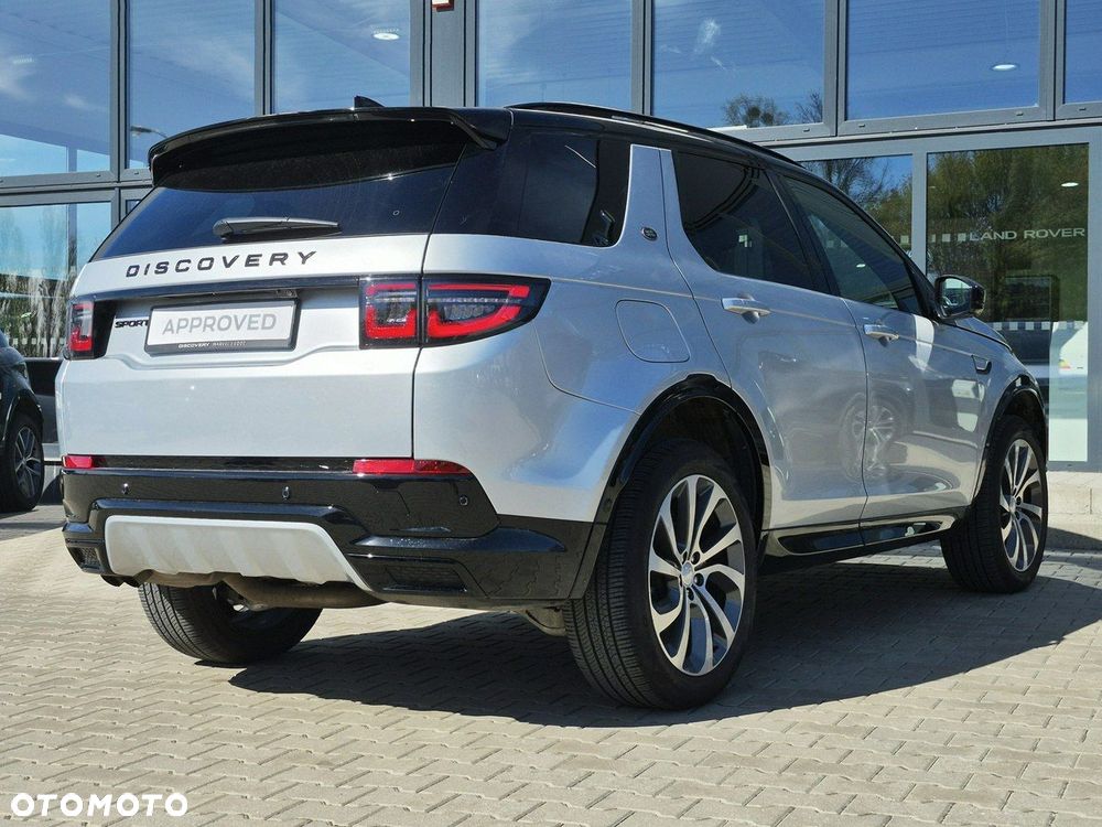 Land Rover Discovery Sport - 11