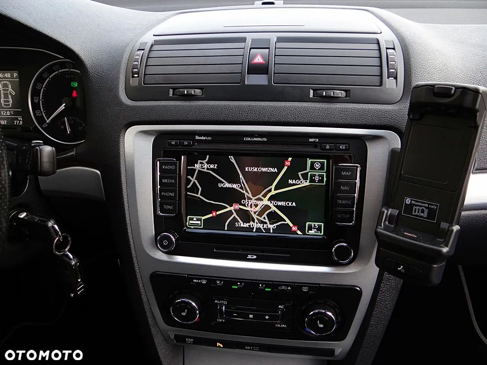 Skoda Octavia 2.0 TDI CR DPF DSG RS - 30