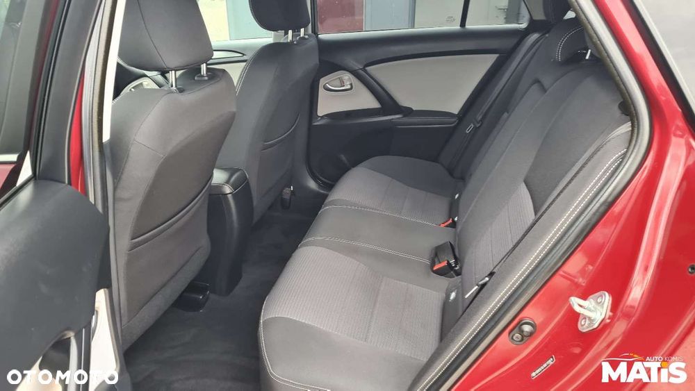 Toyota Avensis - 21