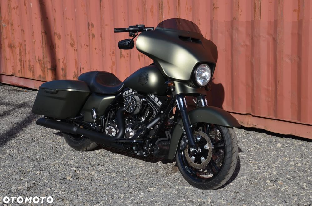 Harley-Davidson Touring Street Glide - 10