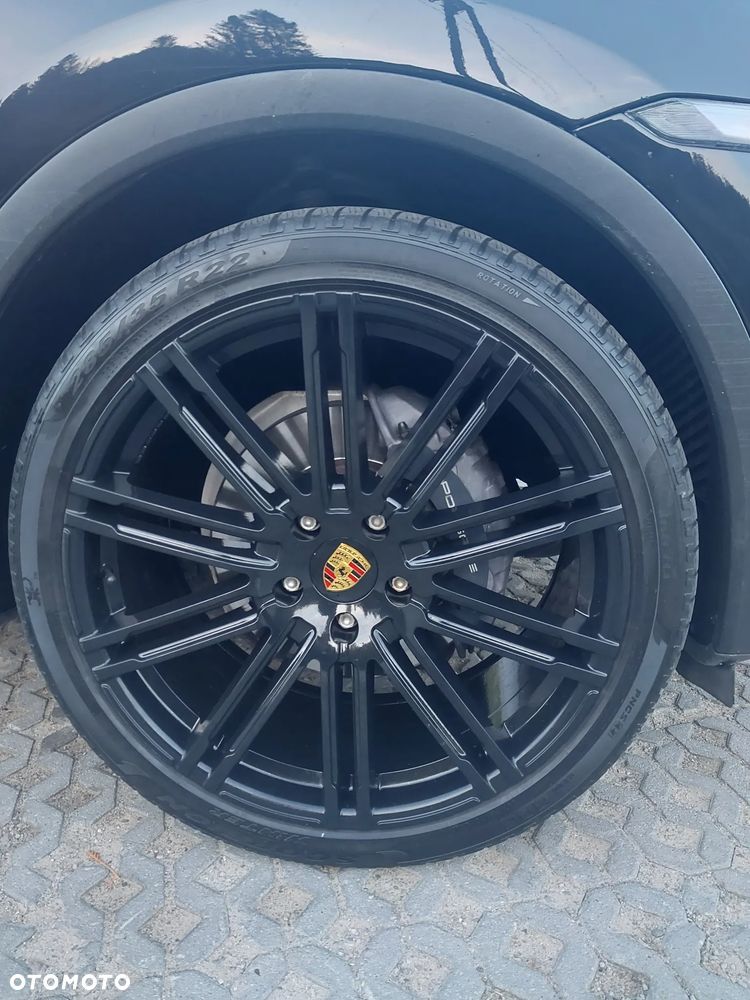 Porsche Cayenne - 23