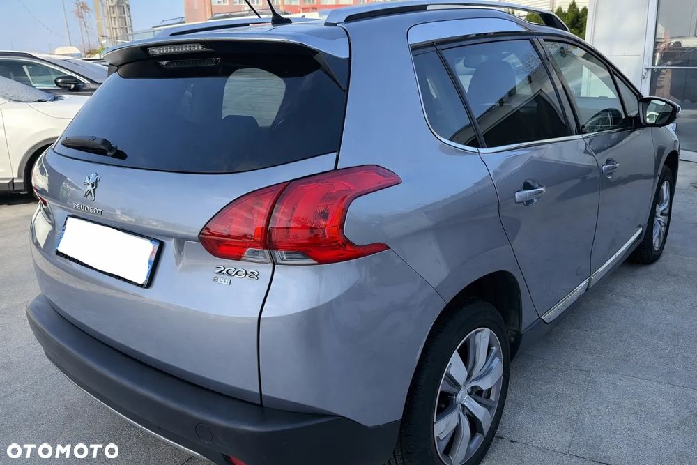 Peugeot 2008 PureTech 82 ETG5 STOP&START Allure - 4