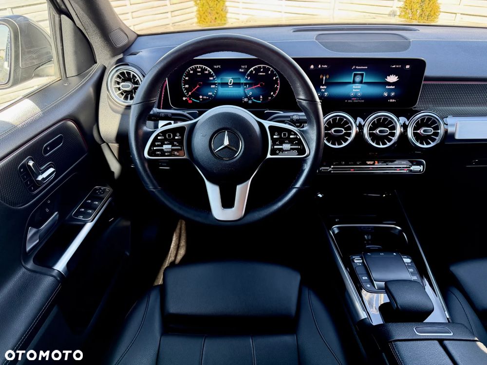 Mercedes-Benz GLB 250 4Matic 8G-DCT - 6