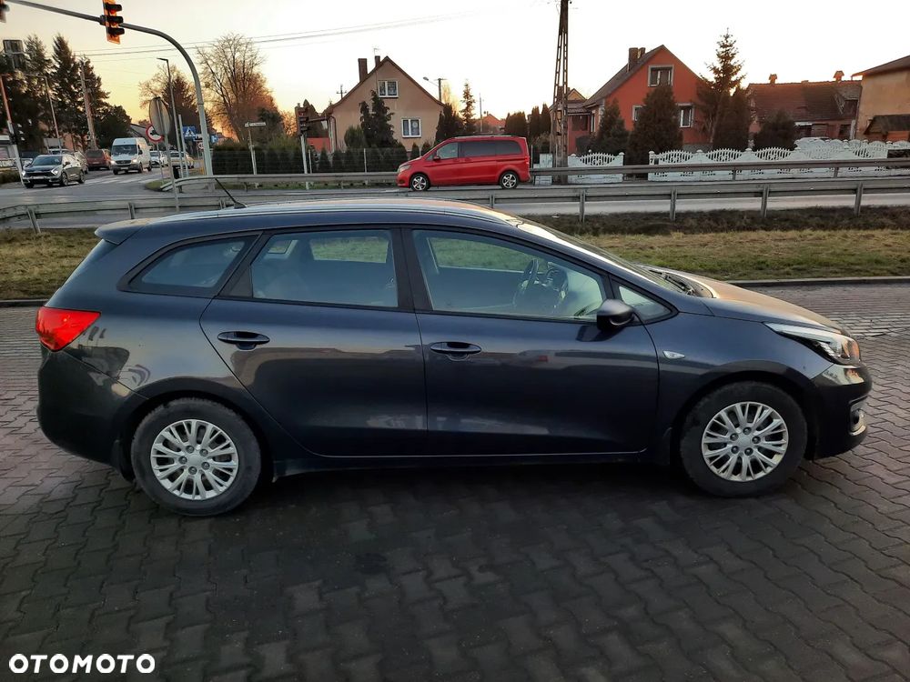 Kia Ceed 1.4 CRDi M - 6