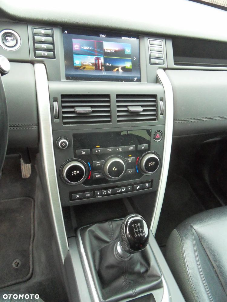 Land Rover Discovery Sport 2.0 TD4 HSE Luxury - 18