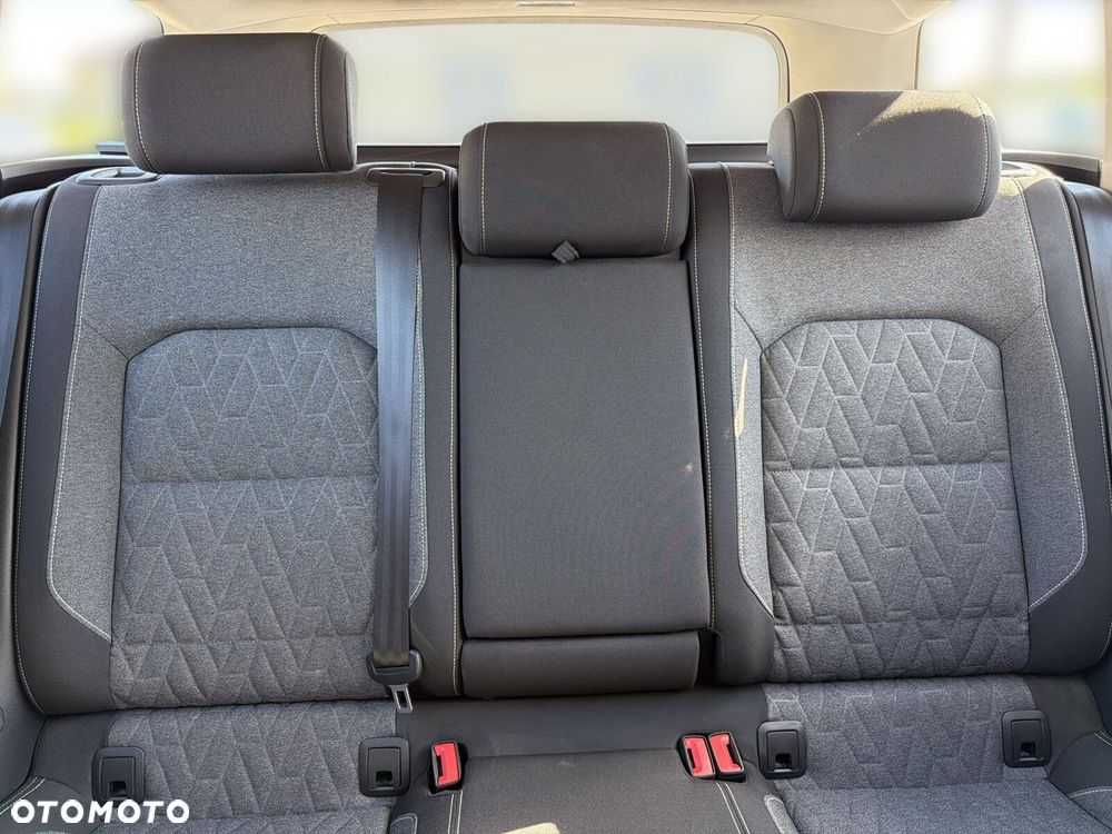 Volkswagen Passat - 40