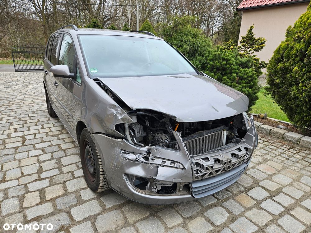 Volkswagen Touran 1.6 - 2