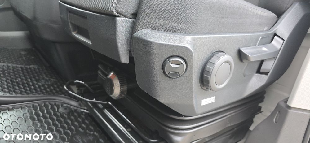 Volkswagen Crafter - 29